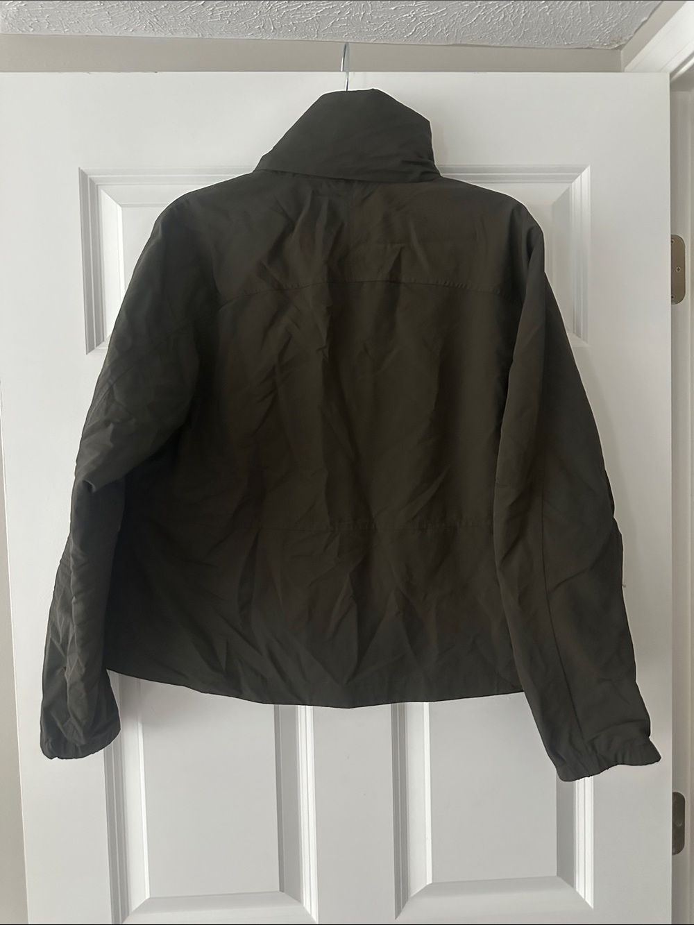 lululemon athletica Olive Green Lightweight Zip Jacket with Hood - Picture 2 of 2